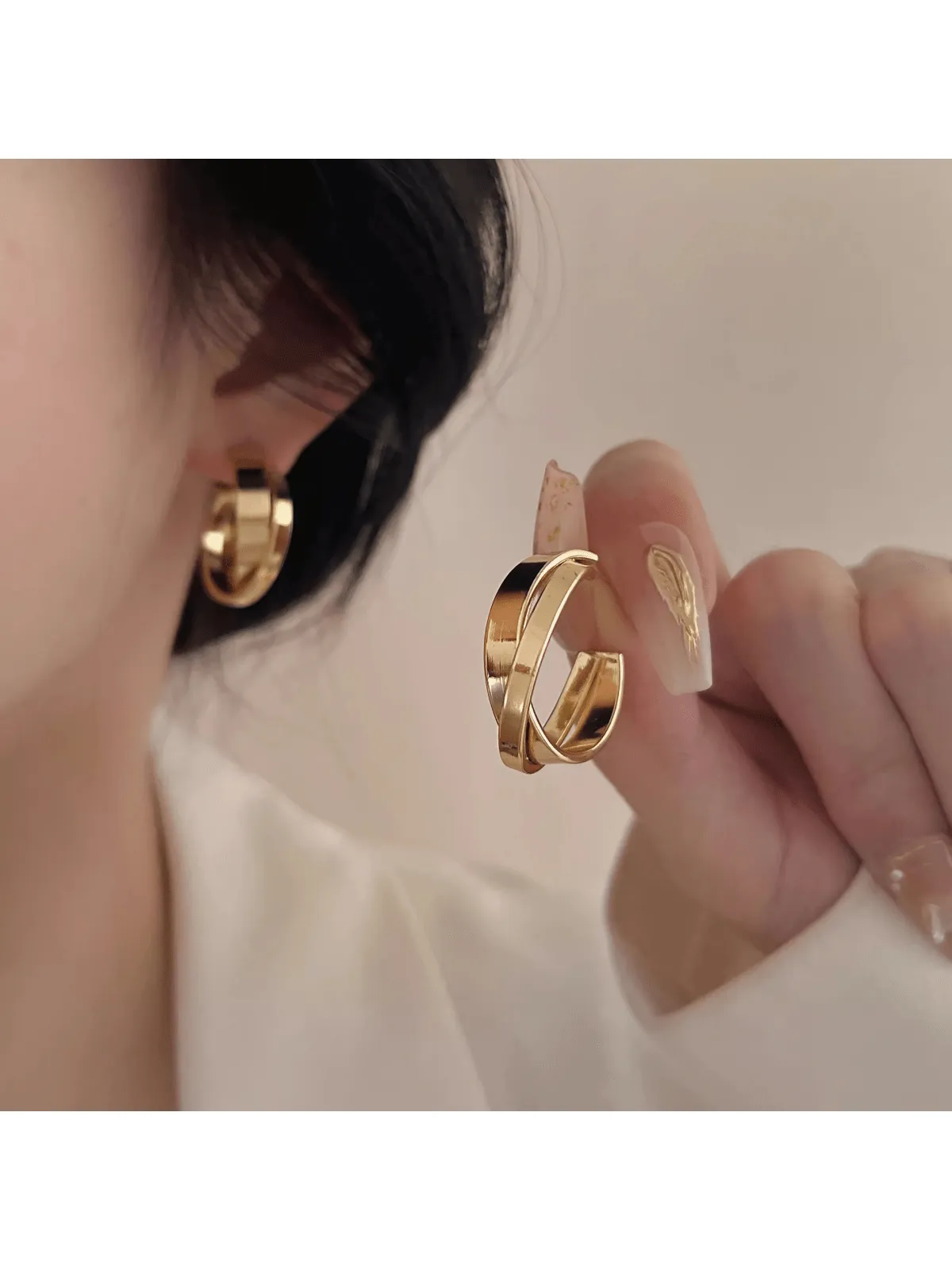 1 Par De Pendientes De Aro Geometricos Con Capas En Forma De C, De Metal Minimalista Para Mujeres