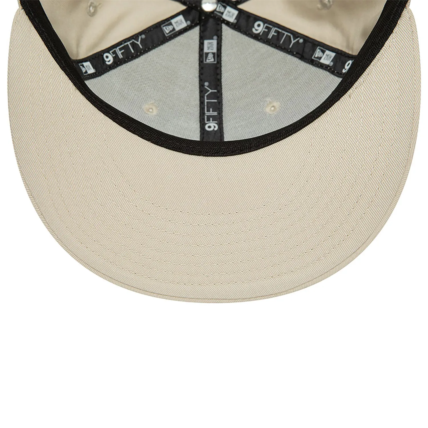 NEW ERA New York Yankees League Essential Light Beige 9FIFTY Snapback Cap